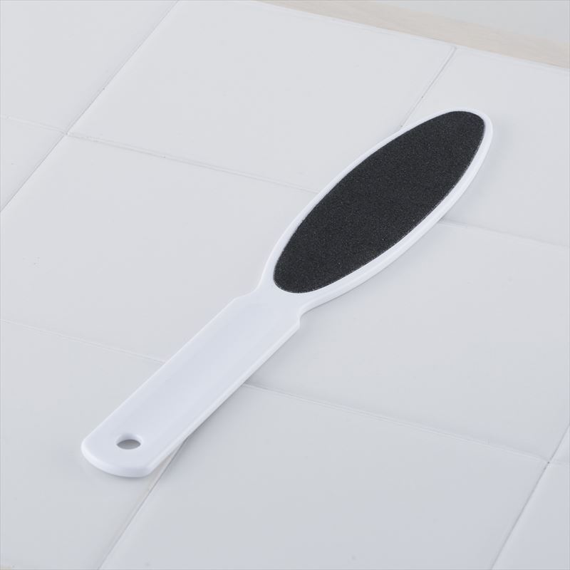 Plastic exfoliating dead skin tool for personal care and washing