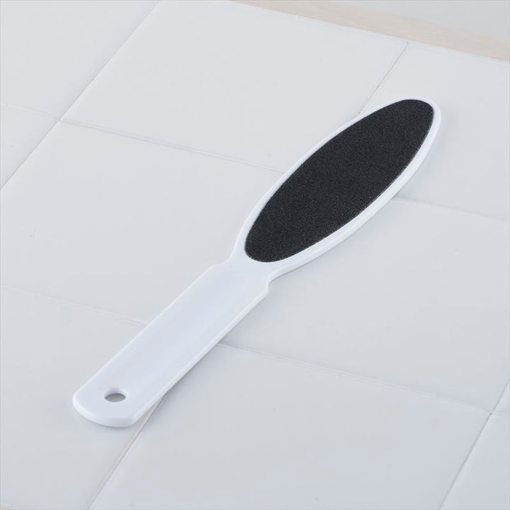 Plastic exfoliating dead skin tool for personal care and washing