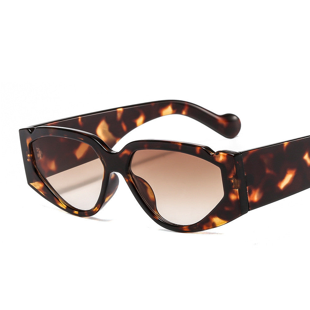 Personality color plastic sunglasses with strong AC lenses and fashion frame for men and women