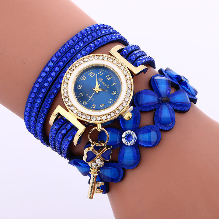 Gold crystal rhinestone bracelet watch with quartz movement and alloy case, casual style