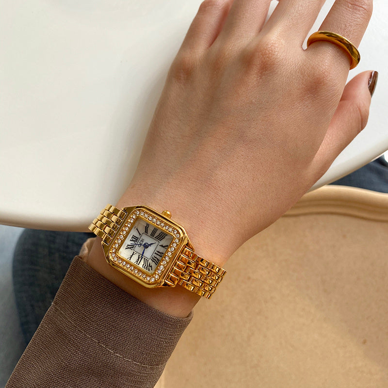 Gold quartz watch