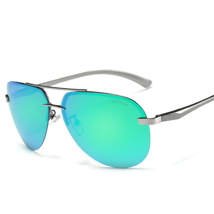Classic polarized sunglasses with metal frames in black and green colors for men and women